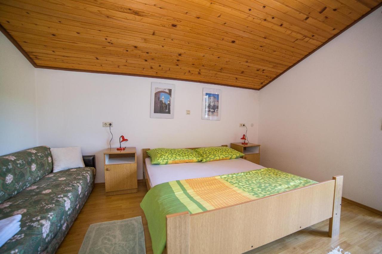 Palit Apartments Pahljina מראה חיצוני תמונה