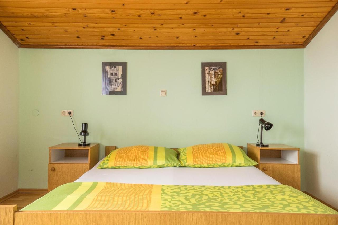 Palit Apartments Pahljina מראה חיצוני תמונה