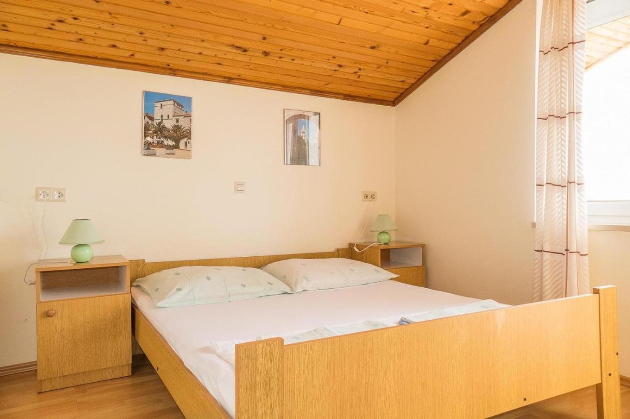 Palit Apartments Pahljina מראה חיצוני תמונה
