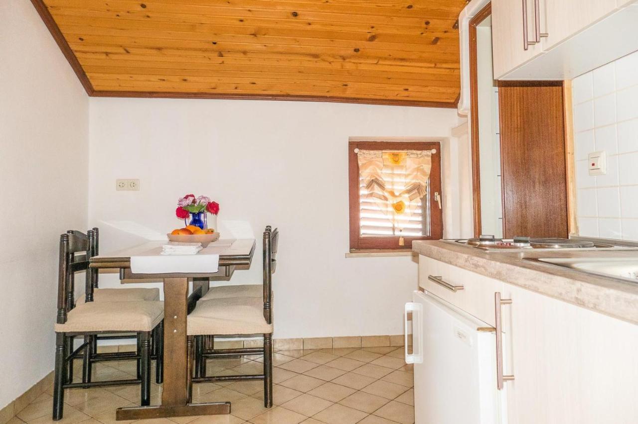 Palit Apartments Pahljina מראה חיצוני תמונה