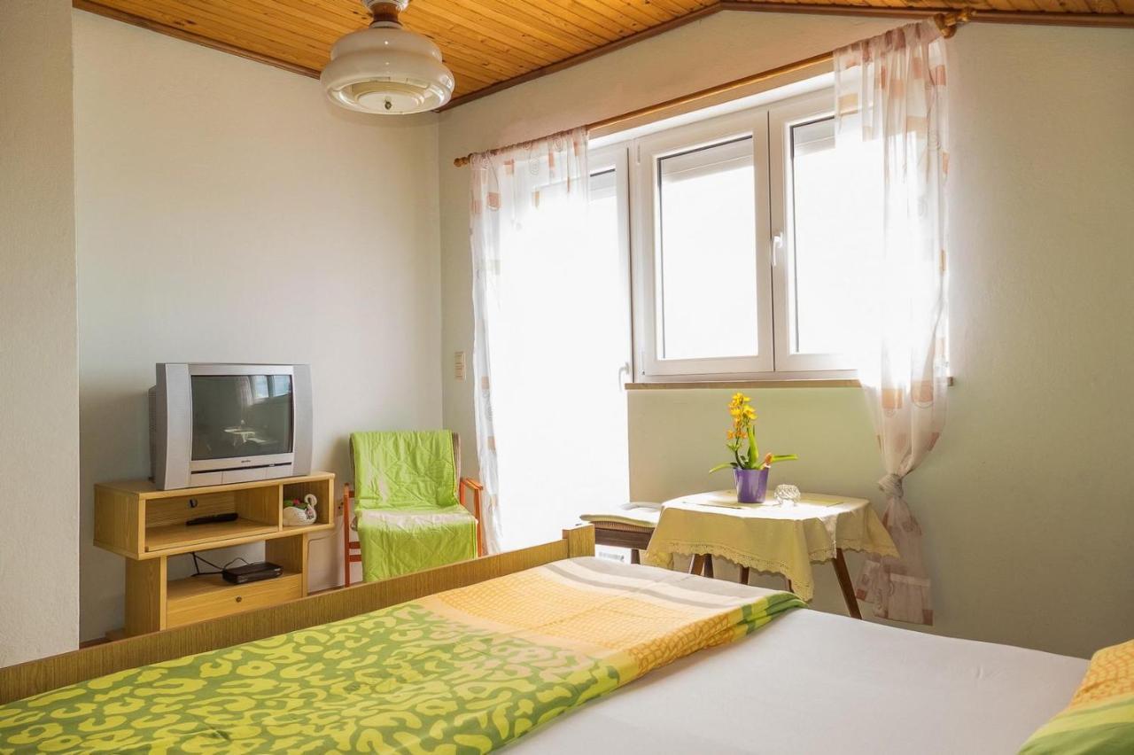 Palit Apartments Pahljina מראה חיצוני תמונה